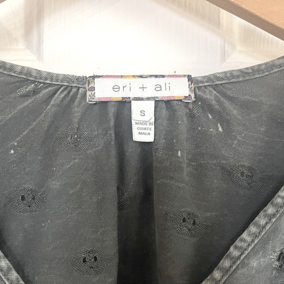 Anthropologie eri + ali Calvi Boho Eyelet Bell Sleeve Top in Green Size Small - Picture 5 of 8